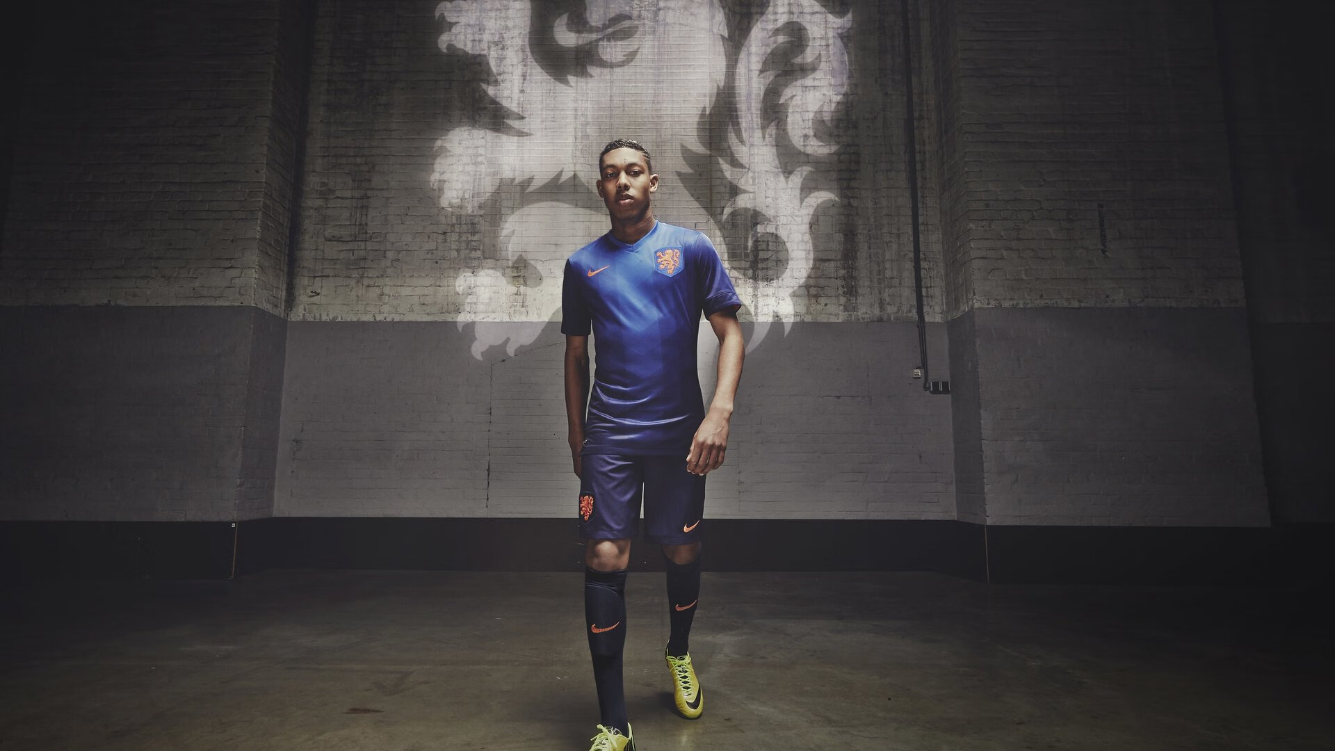 开云体育下载-军刀的锋刃，当瑞士精密遇见太极虎