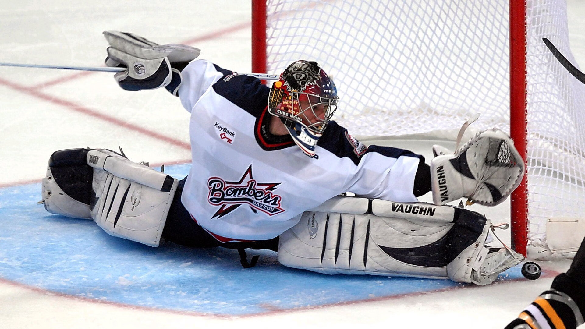 开云官网-败者的冠冕,当丹麦的逆袭辉映着桃田贤斗孤独的纪录之光